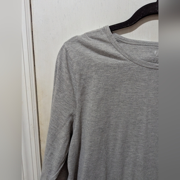 ADAR Universal XL Under Scrub Gray Long Sleeve Shirt - Picture 2 of 5